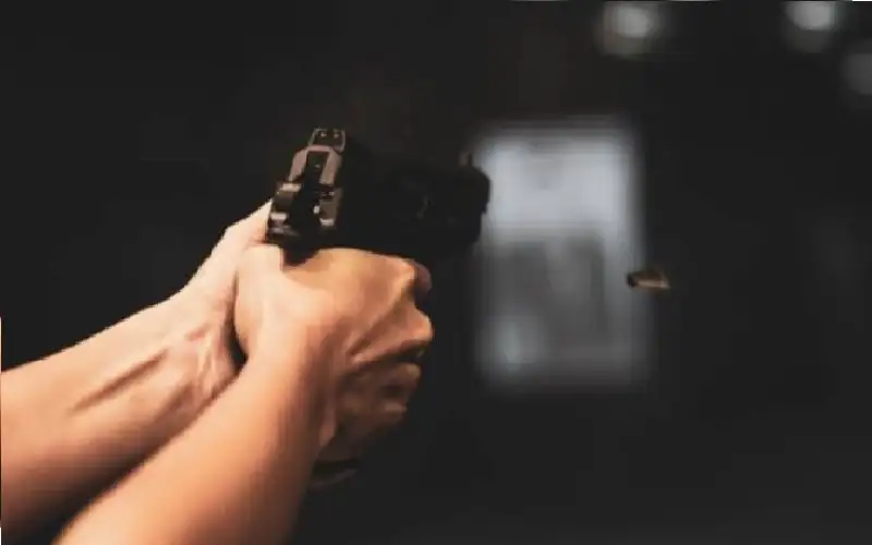 هاجموها بالرصاص في منزلها.. مقتل معلمة