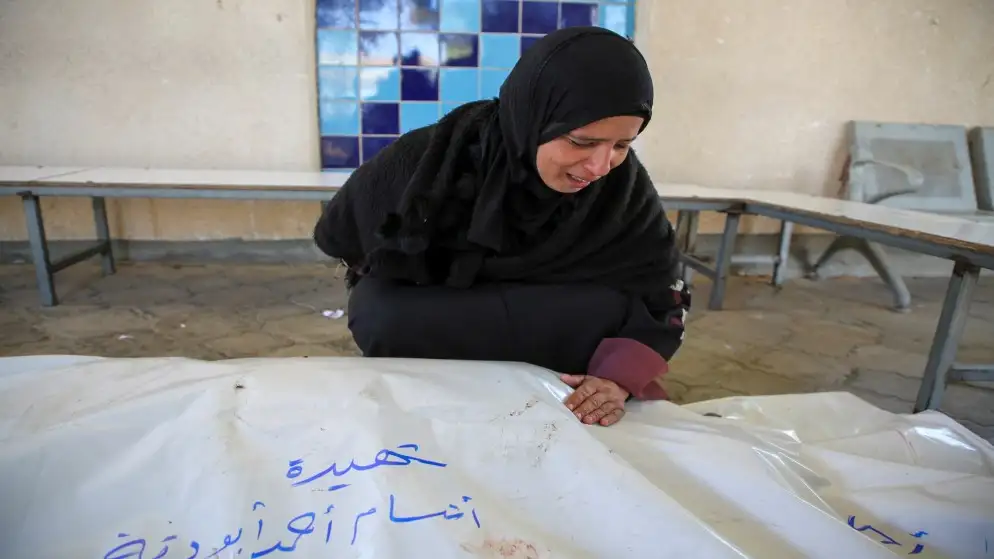 شهداء وجرحى جراء قصف الاحتلال عدة