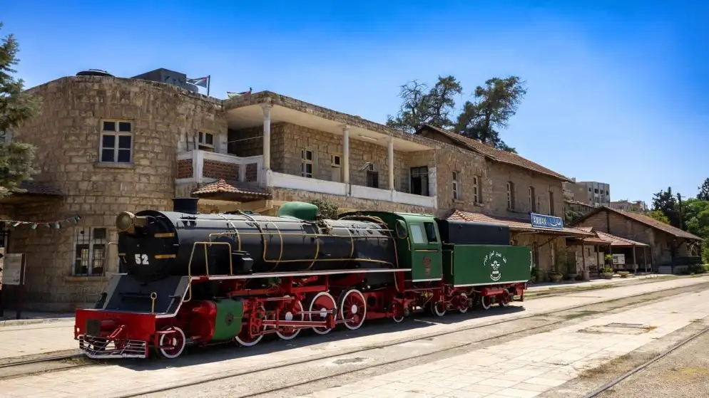 انطلاق أول رحلة سياحية إلى أم