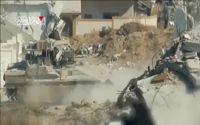 المقاومة تستهدف آليات الاحتلال وتحشداته شمالي