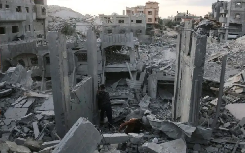 400 يوم للحرب: شهداء بالعشرات.. غارات