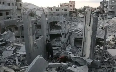 400 يوم للحرب: شهداء بالعشرات.. غارات