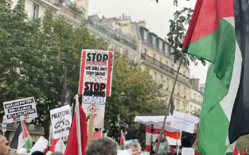 أنصار فلسطين في باريس يطالبون بوقف