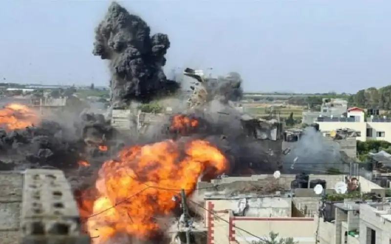 شهداء ومصابون في قصف للاحتلال على