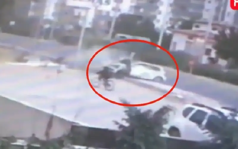 شاهد.. كاميرا مراقبة توثق حادثا مروعا