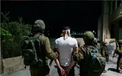 الاحتلال يعتقل 13 مواطنا من الضفة