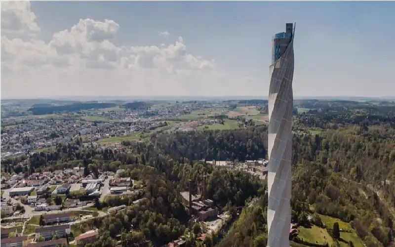 السبب الغريب وراء بناء ناطحة سحاب