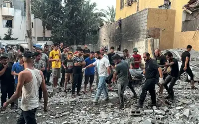 شهداء ومصابون في قصف للاحتلال على
