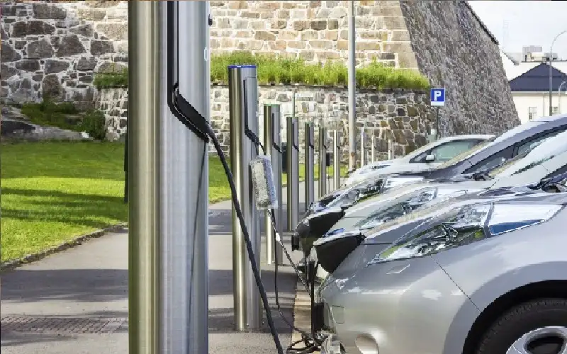 611 محطة شحن لمركبات حاصلة على