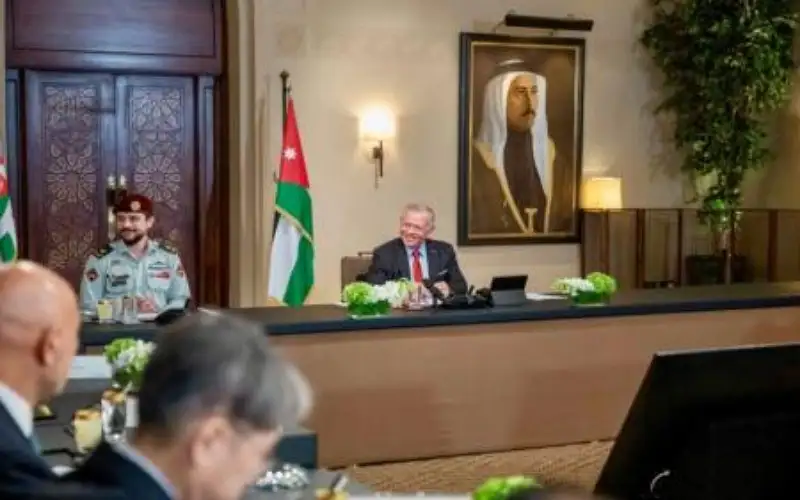 الملك: جذب الاستثمارات الأجنبية أولوية للاقتصاد