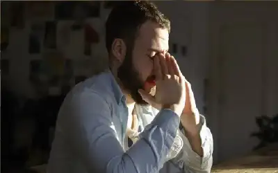 هل يتعلم الإنسان من أخطائه؟ دراسة
