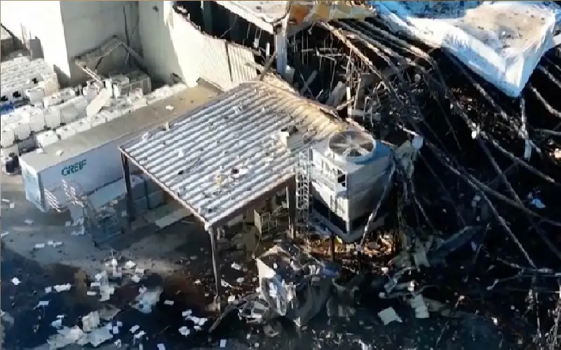 مقتل وإصابة 12 جراء انفجار مصنع