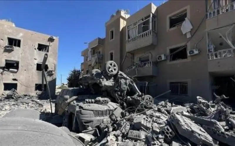 الاحتلال يدمر مبنى قناة أطفال بقصف