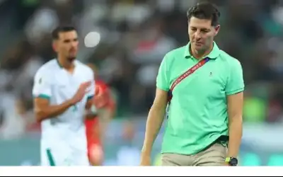 مدرب العراق يحمل لاعبيه مسؤولية نتيجة