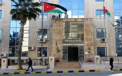 انتهاء إعفاء السوريين من رسوم تصاريح