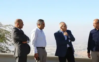 وزير الأشغال يتفقد مثلث الصبيحي وطريق