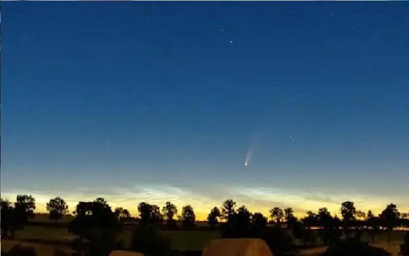 رصد جسم فضائي مجهول قبالة سواحل