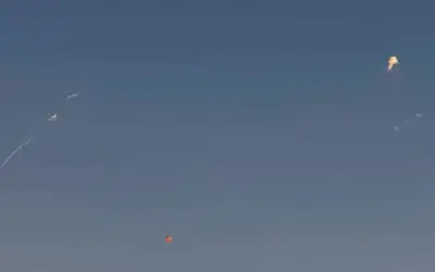 بالصواريخ والمسيرات .. روسيا تضرب منشآت
