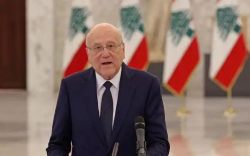 الحكومة اللبنانية: نأمل نجاح الاتصالات لوقف