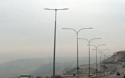 كتلة هوائية باردة ورطبة تؤثر على