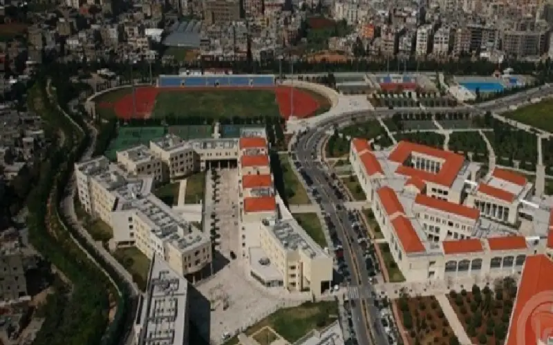 لبنان: وزير التربية أمر بإغلاق المؤسسات