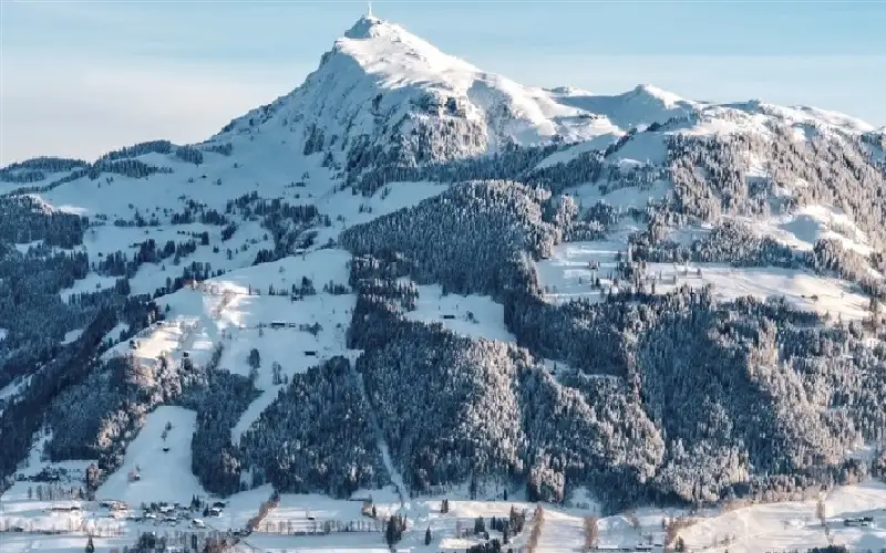 سقوط قاتل لمتجول من جبال الألب..