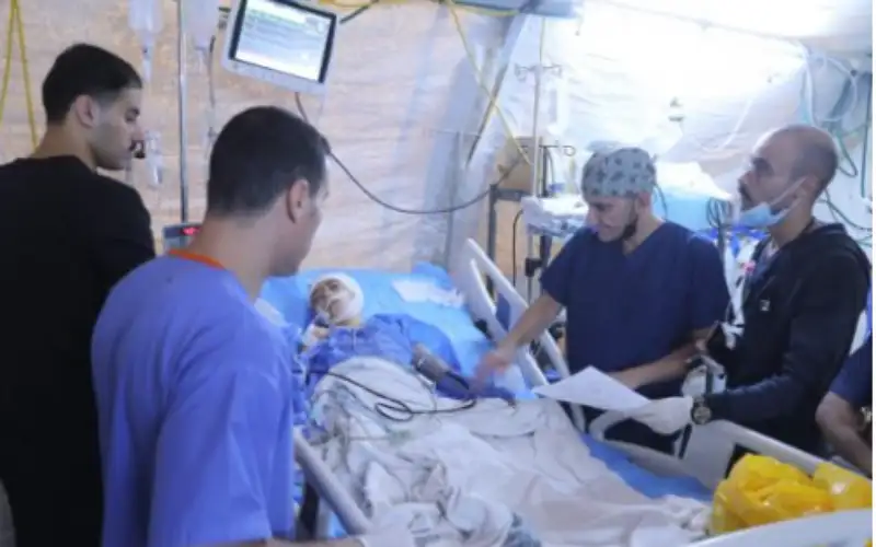 المستشفى الميداني جنوب غزة يجري جراحة