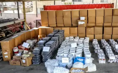 الجمارك تضبط مواد منتهية الصلاحية