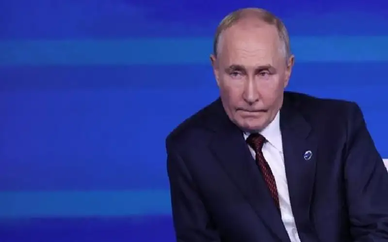 اليوم الـ1000 للحرب الأوكرانية.. بوتين يفتح