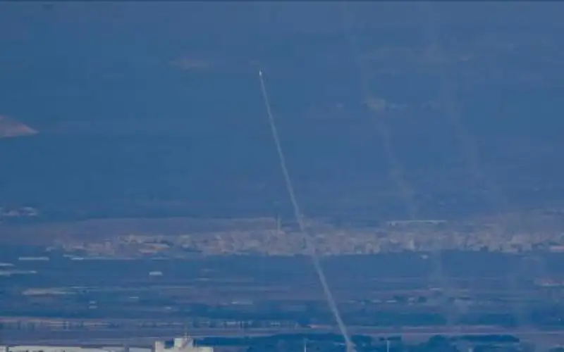 الاحتلال يرصد إطلاق 75 صاروخا من