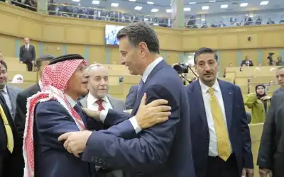 أجاد صاحب ريشة الانتخابات النيابية رسم