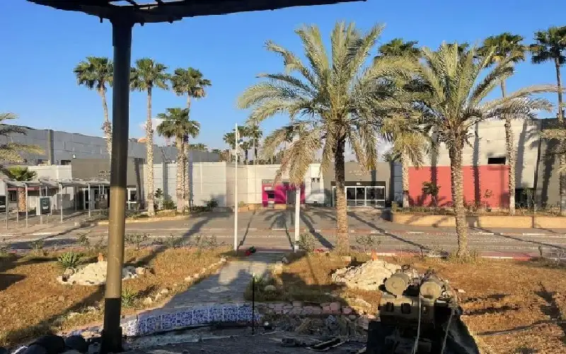 إسرائيل تواصل احتلال معابر غزة وإغلاقها