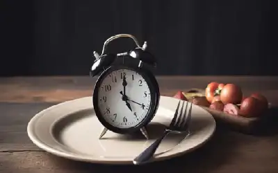 دراسة تحذر من الوجبات الثقيلة بعد
