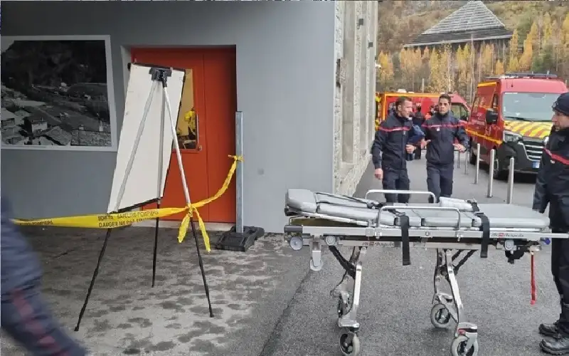 سقوط تلفريك من ارتفاع 3000 متر..