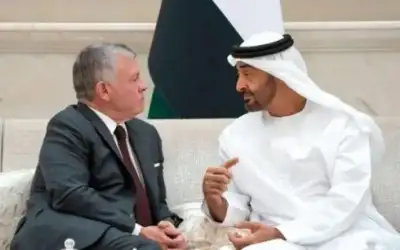 الملك وآل نهيان يؤكدان ضرورة وقف