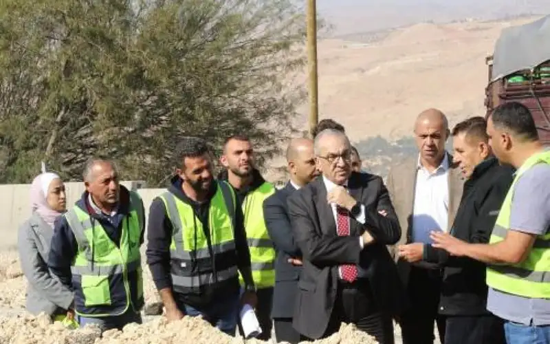“الأشغال” تتوقع إنهاء تأهيل طريق العدسية