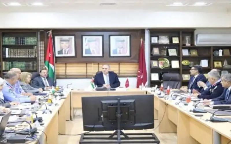 التلهوني: العقوبات البديلة تخفف الاكتظاظ داخل