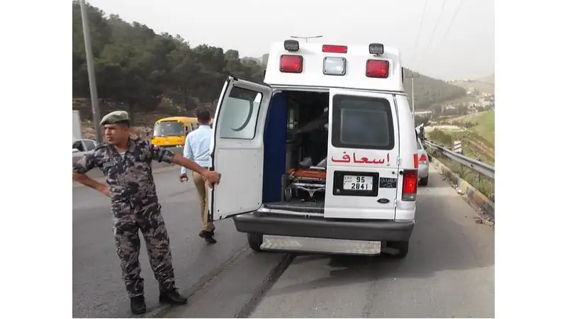 حوادث الطرق تحصد أرواح 3 أشخاص