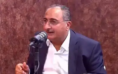 الخصاونة يطالب بعقوبات مالية على النواب