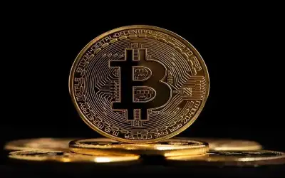 نفحات ترمب تقفز بالعملة الرقمية الأشهر