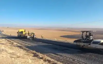 اغلاق طريق الأبيض في الكرك لإعادة