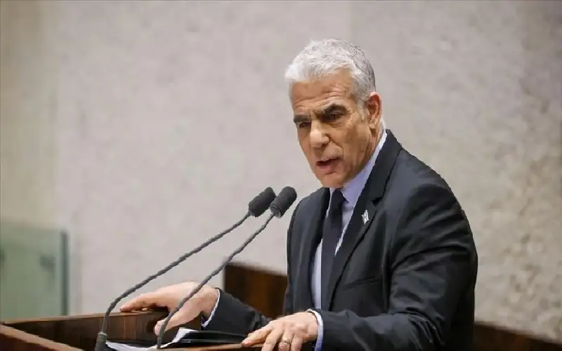 لابيد: الحكومة تطيل أمد الحرب بلا