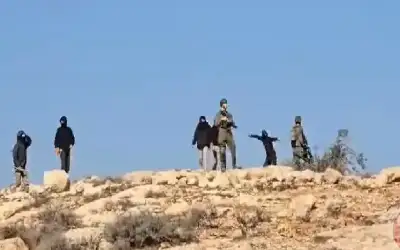 إصابة شاب يالرصاص في هجوم للمستوطنين