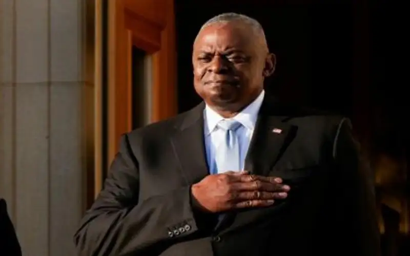 وزير الدفاع الأميركي يشدد على التزام