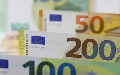 المجلس الأوروبي يوافق على تقديم 13.25