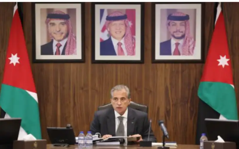 اتفاقية لانشاء 5 مدارس مهنية واخرى