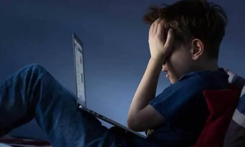 أستراليا تحظر وسائل التواصل الاجتماعي على