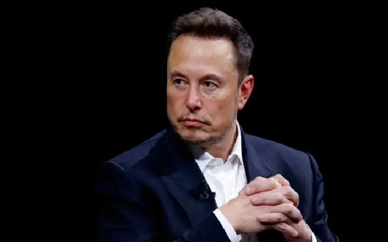 عالمة من أوكسفورد تستقيل بسبب إيلون