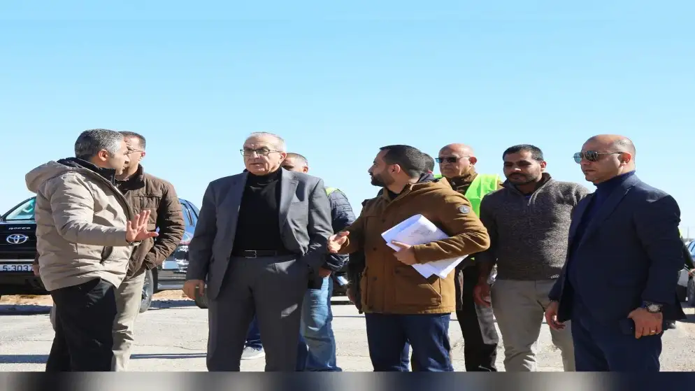 وزير الأشغال يتفقد مشاريع قيد العمل