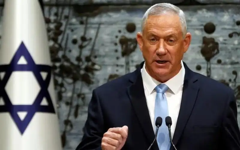 غانتس: على إسرائيل إخراج المختطفين من